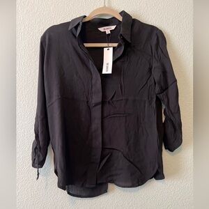 NWT BB Dakota Size Small Black Top